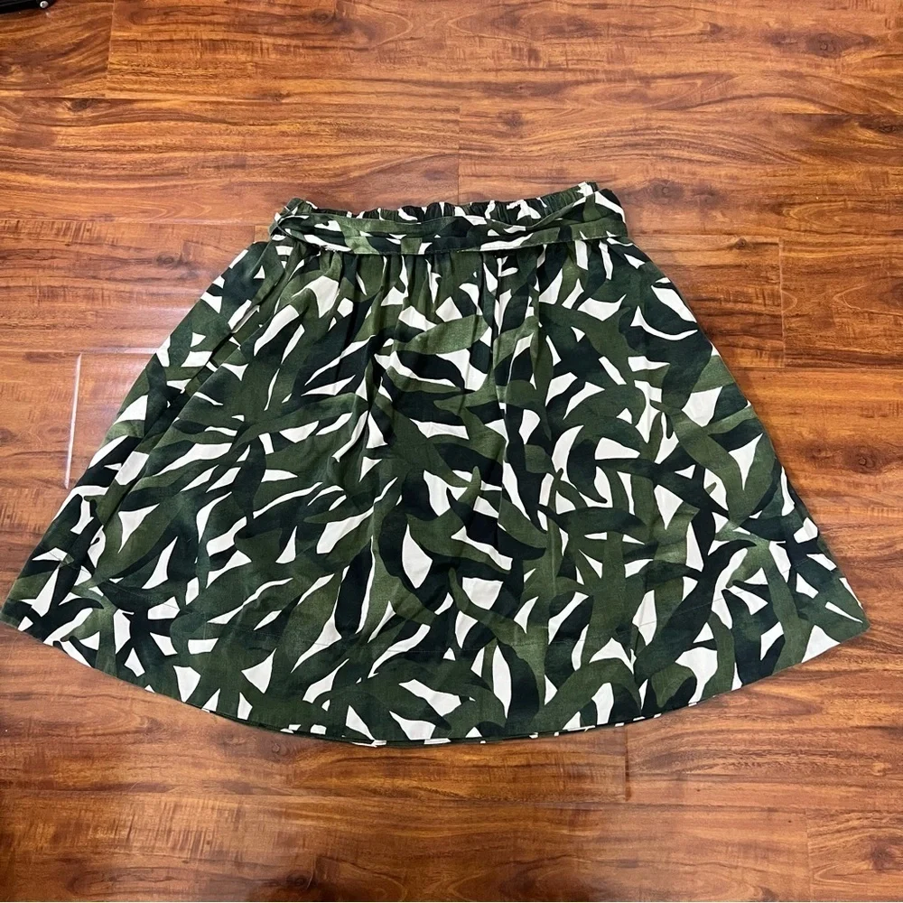 Lands End Green Leaf Print Pull On Belted Skirt size 2P
